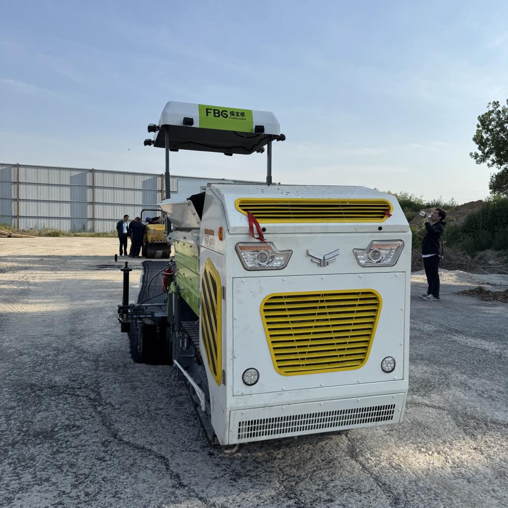 FBGAP2000-C Mini Crawler Asphalt Paver