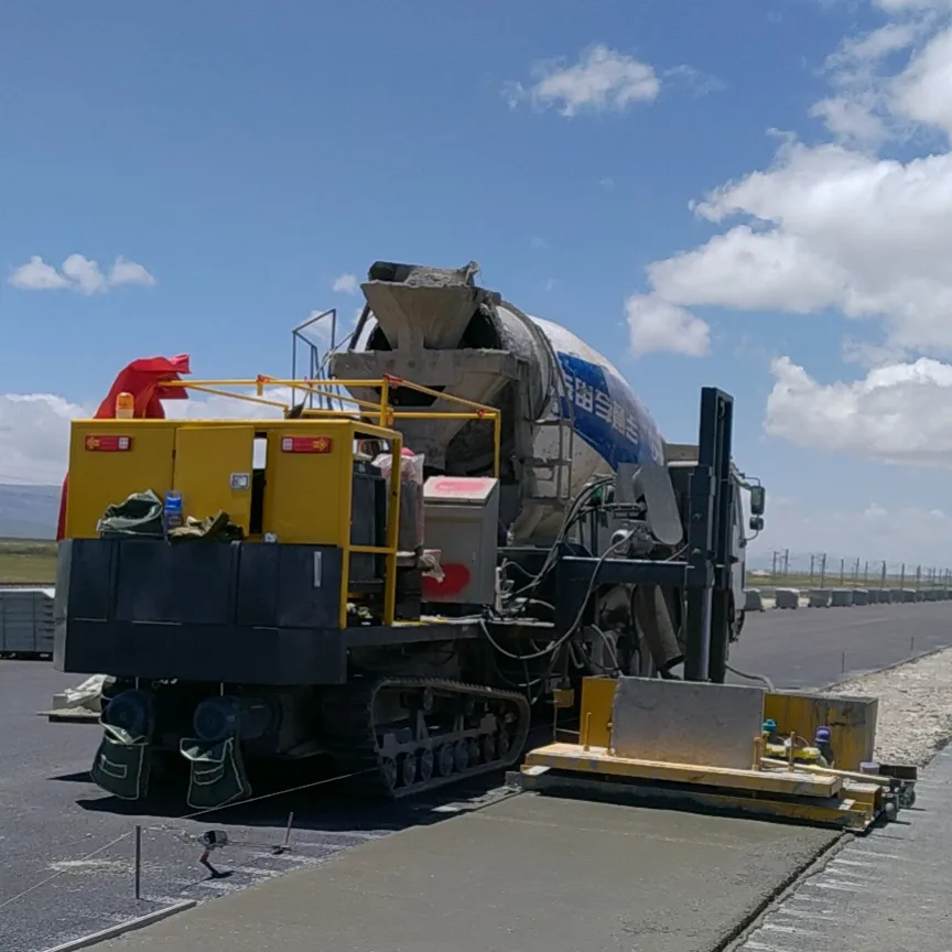 RWSP50C Rubber Crawler Concrete Slipform Paver